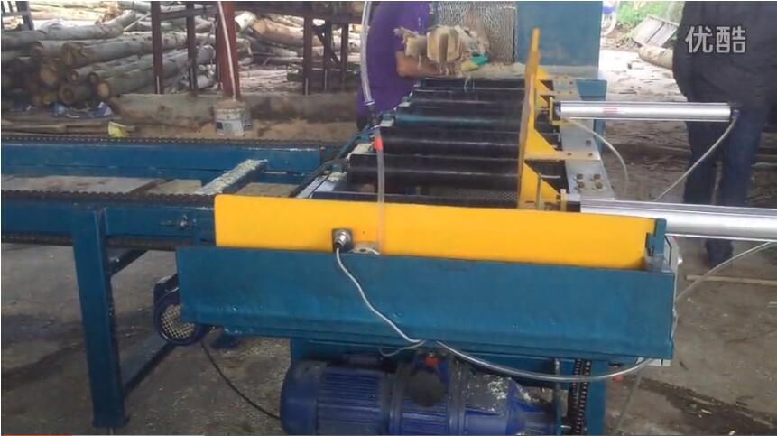 原木多片鋸生產(chǎn)線 正啟機(jī)械廠 廣東西樵山桉木加工現(xiàn)場(chǎng)