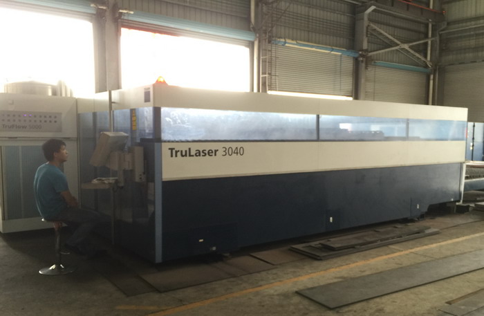 德國進口激光切割--車間現(xiàn)場