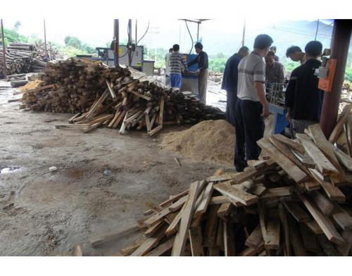 廣東省韶關市馬壩-方木多片鋸150高-加工現場