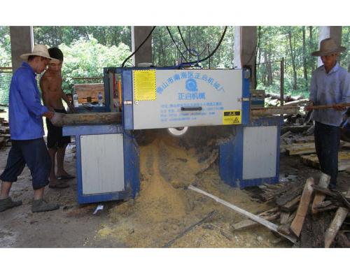 江蘇省鹽城市-圓木多片鋸200加工現(xiàn)場