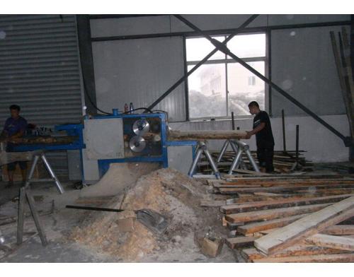 江蘇鹽城大豐港-圓木多片鋸200加工現(xiàn)場1